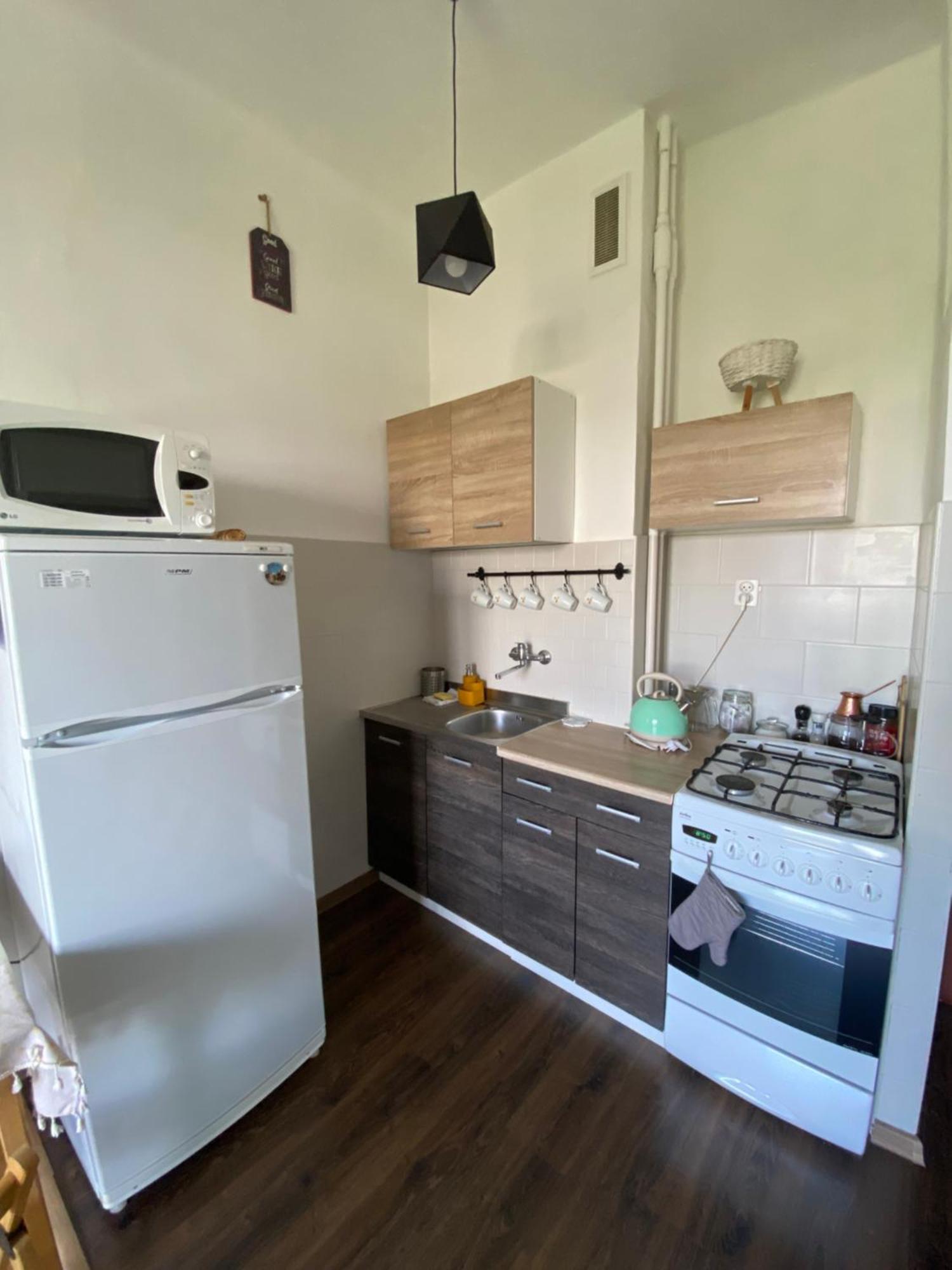 Ohmyhome - Sunny Apartment In City Center Warsawa Bagian luar foto