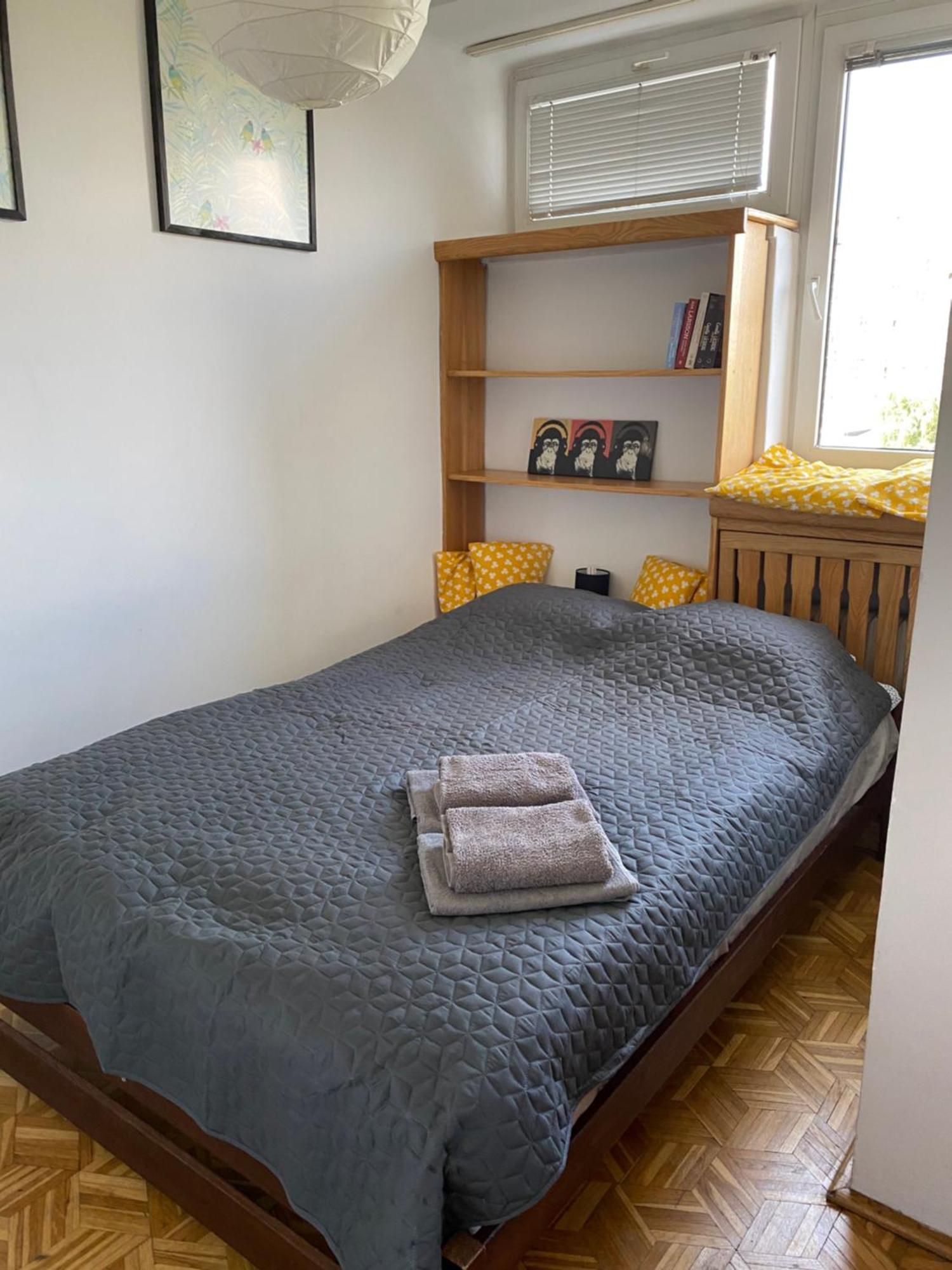 Ohmyhome - Sunny Apartment In City Center Warsawa Bagian luar foto